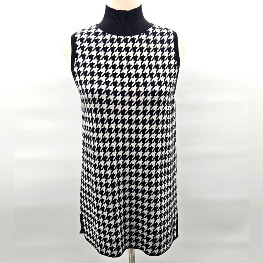 Chico's Houndstooth Sleeveless Mockneck Black & White Knit‎ Sweater Chico's 0